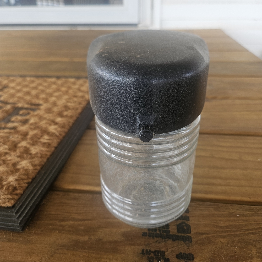 Black and Clear Spice Grinder